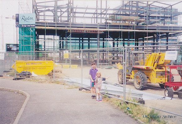 Building Halfords In Sutton 1990s