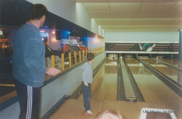 Sutton Super Bowl St Nicholas Way Sutton 1999