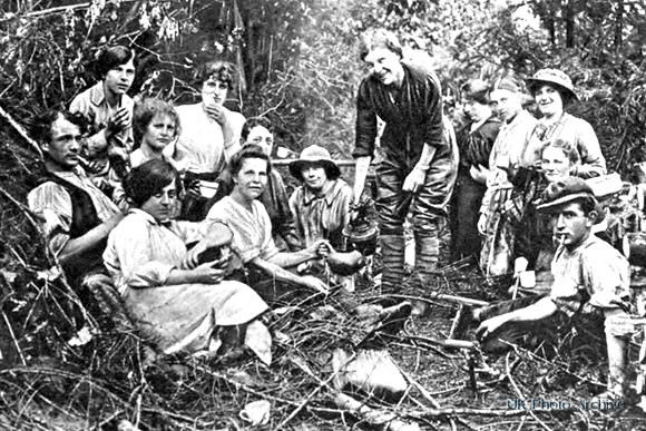Women Workers Resting In The Forests Of Brent Tor Devon