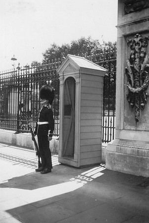 Buckingham Palace June 1952