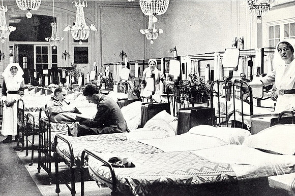 A First World War Hospital In A Large Country House