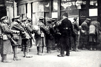 British Troops Returning From The Trenches For Christmas At Waterloo Station