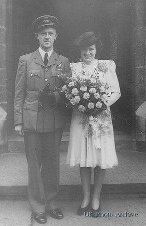 World War 11 RAF Observor With His Bride
