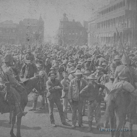 New South Wales Lancers Bringing Boer Prisones Into Pretoria South Africa 1901