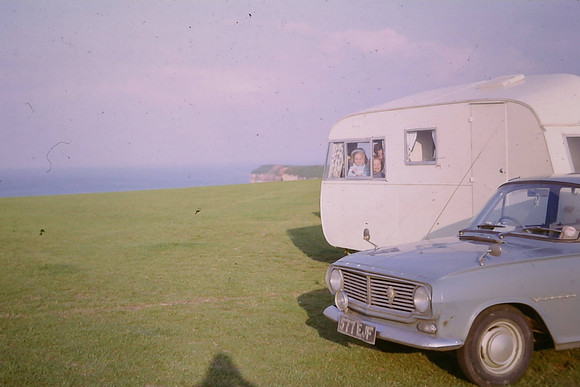 1963 Bluebird Duaphine Caravan