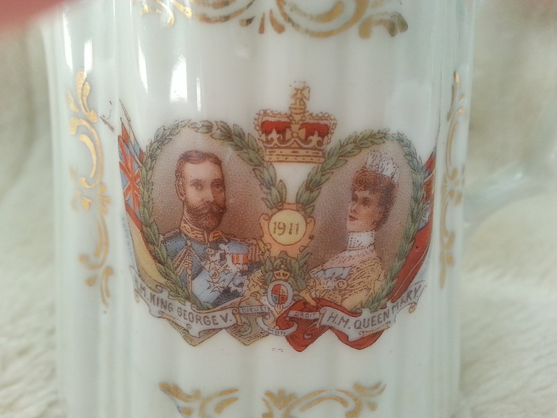 Unmarked George V Coronation Mug