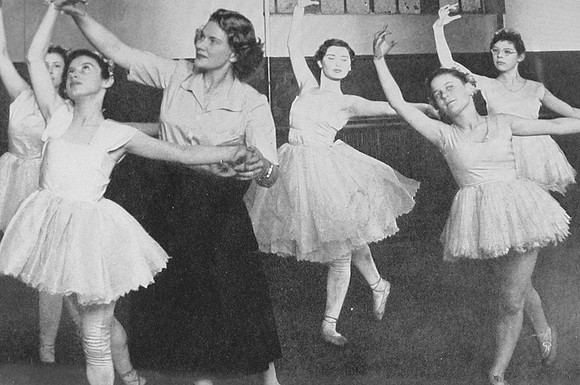 Ballet School In Bernhard Baron St Georges Settlement Off Commercial Road 1950