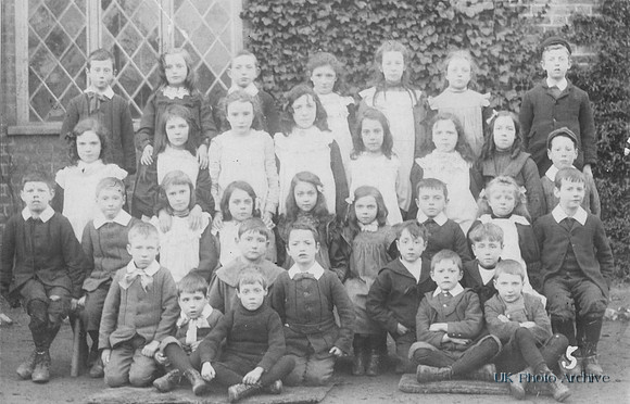 St Giles School Pupils 1906