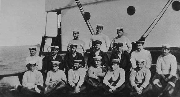 Holbrook Lt VC Fourth From The Left In Second Row And Crew Of B11