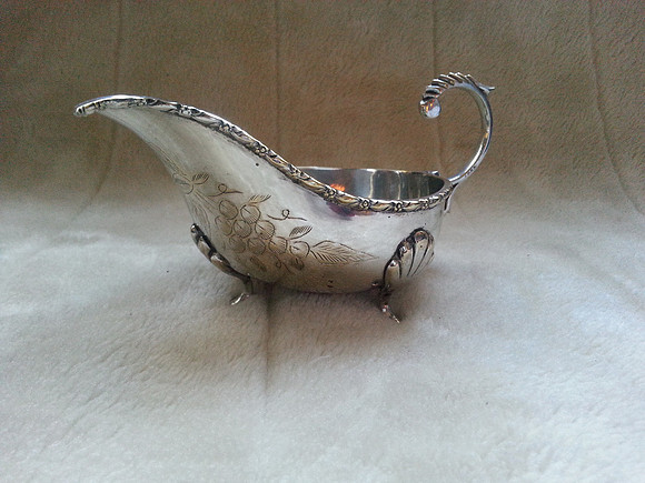 Vintage Silver Plated Sauce Gravy Boat