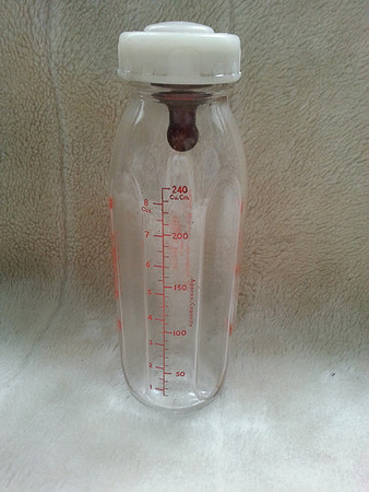 Vintage 1950s/60s Griptight FreeFlo Baby's Glass Feeding Bottle With Teat