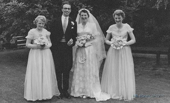 A 1950s Wedding At Edgeware Middlesex