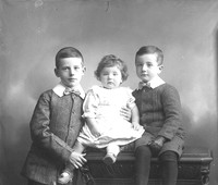 Dashwood Children 25th Nov 1909