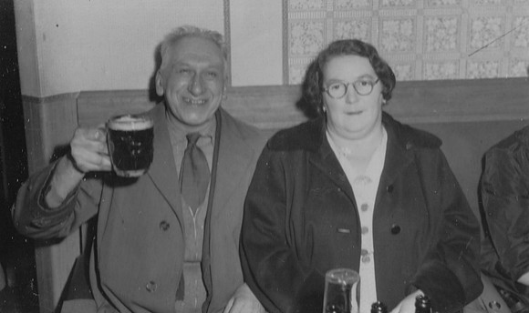 In The Pub 1950s