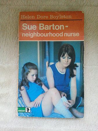 Paperback Book Sue Barton Neighbourhood Nurse Helen Dore Boylston 1970