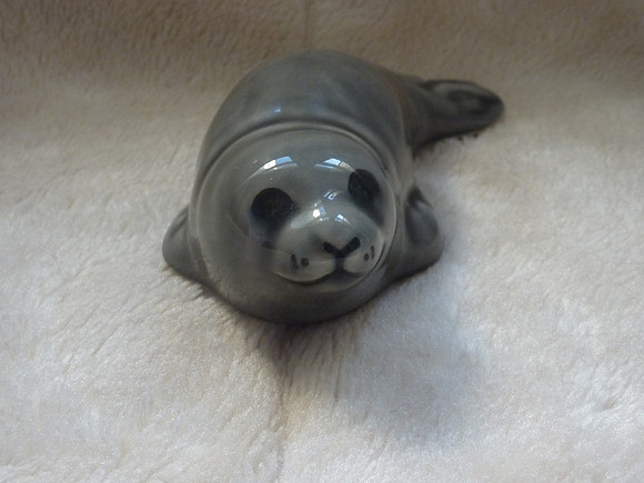 Swanson Pottery Cornwall Grey Seal