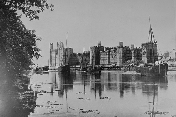Carnarvon Castle c.1900