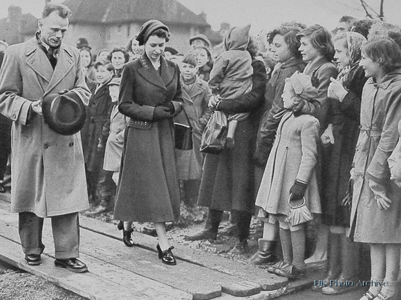The Queen At Tilbury Where The Greater Part Of TheTown Was Inundated In The Floods Of 1953
