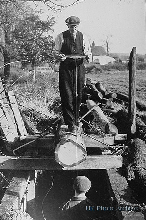 At Work In The Terling Saw Pit Essex Late 1940s