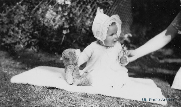 Pauline June Studley Age 6 months 1940