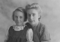 Teresa and Mary Pratley 1940s