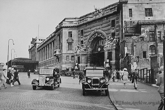 Waterloo Station 1940s