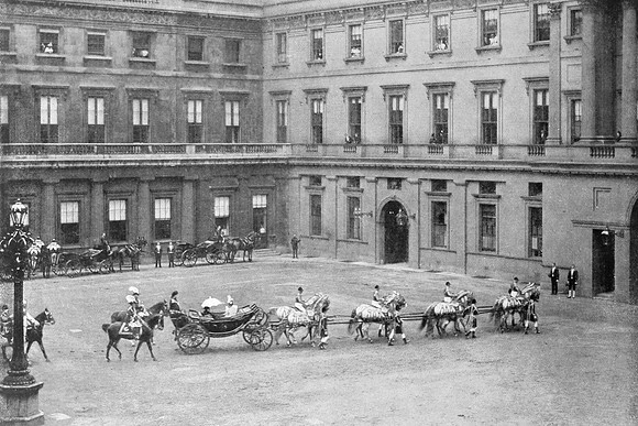 The Queens Carriage Leaving The Quadrangle Buckingham Palalce 22nd Jun 1897