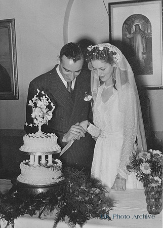 Marriage Of Margery Piles And Stanley Cole 20th Sep 1952