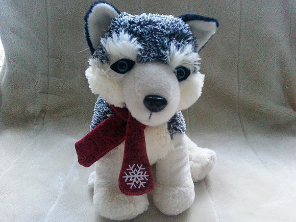 Keel Toys Husky With Winter Scarf
