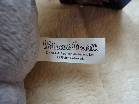 Wallace And Gromit Shaking Rabbit Plush Toy