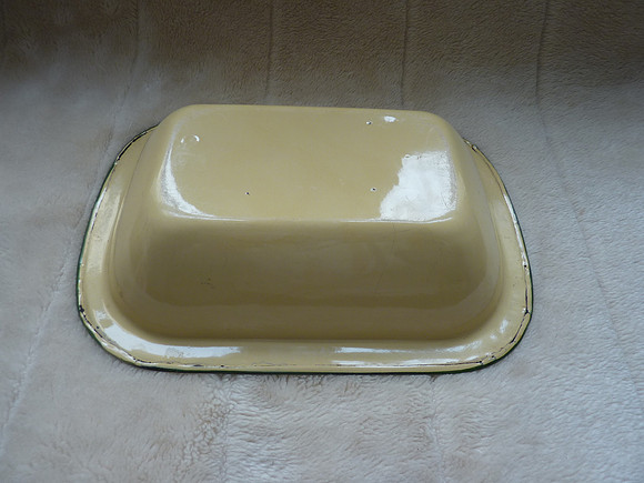 Vintage Green And Cream Enamel Roasting Dish