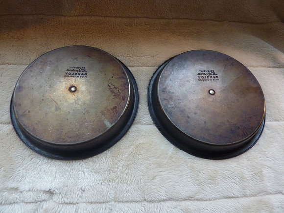 Vintage Skyline Pair Of 8" Cake Tins With Sliders Retro Kitchenalia