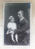 Original Photo Man With Little Girl On His Knee c.1910