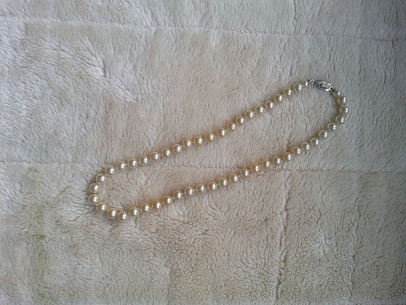 Vintage Faux Pearl Necklace 17 Inches