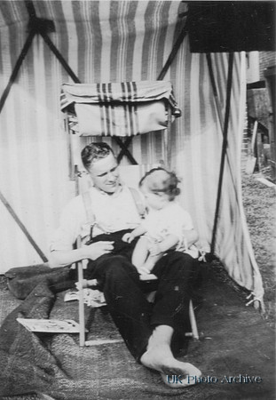 Norton John Roe With His Daughter Sheila Pamela Roe