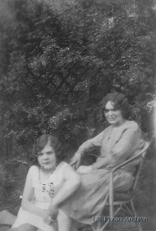 Emily Caroline Butler (Nee Chappell) Seated And Her Daughter