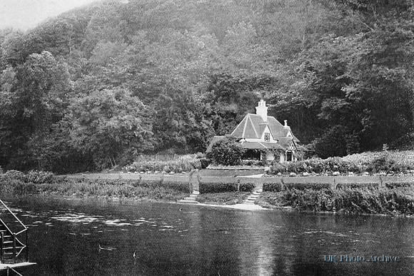Cliveden Ferry 1890s