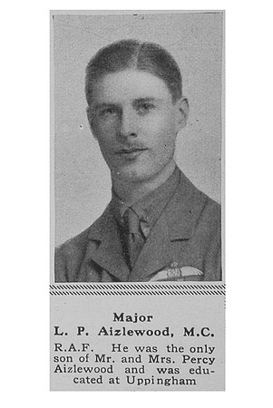 Aizlewood L P Major MC RFC The Sphere 16th Nov 1918