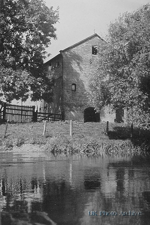 Bromham Mill Bedfordshire 1940s