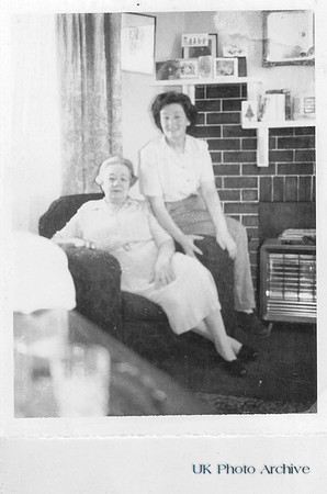 Family Christmas 1950s