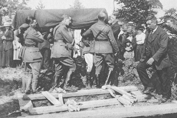 Officers Of The Royal Flying Corps Carrying The Commanders Coffin
