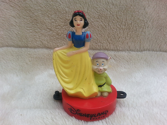 McDonald's Toy Disneyland Paris Ink Stamper 1999 Snow White And Dopey