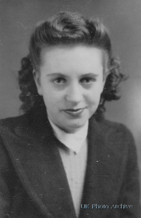 Teresa Pratley 1946