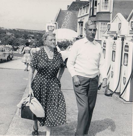 William And Elizabeth Brownbill Scarborough 1965