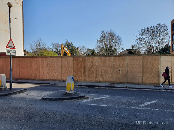 Demolishing The Cricketers High Street Sutton