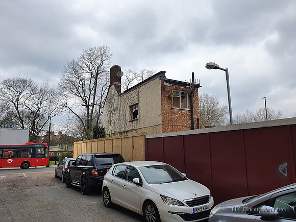 Demolishing The Cricketers High Street Sutton