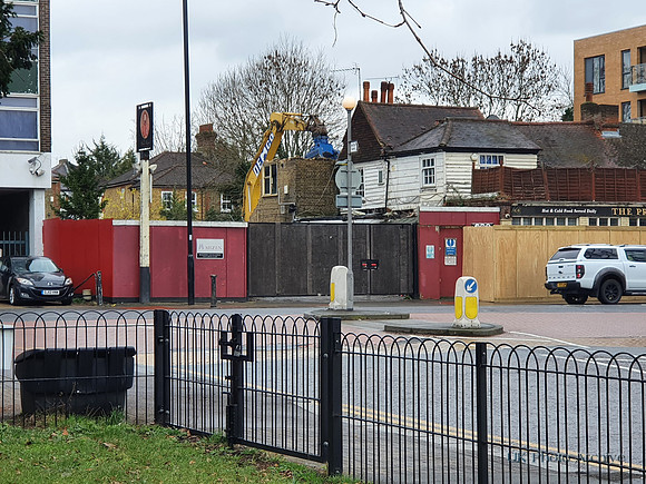 Demolishing The Cricketers High Street Sutton