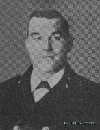 Maxwell (Alias Roberts) B J CPO 282914 HMS Invincible Royal Navy