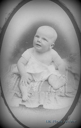 Howard Trethewen Edgecombe Born 19th Feb 1907 Taken Nov 1907