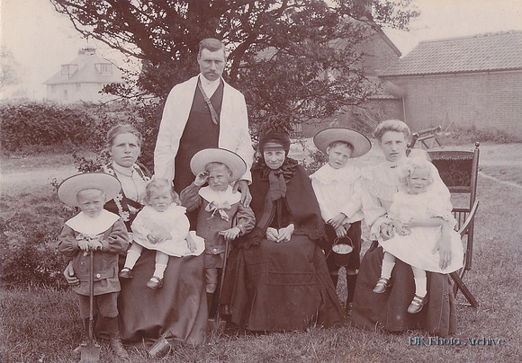 The Hazelwood And Hudson Family East End Farm Felixstowe Suffolk 1908